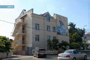 Аврора, гимназия