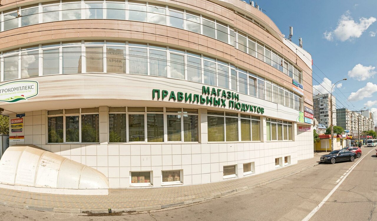 Адмирал, торговый центр