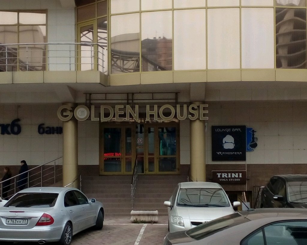 Golden house, торговый центр
